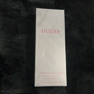 Guess Shimmering body lotion